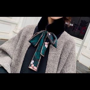 Just In for Fall Fashion Faux Fur Scarf 2019 Trend